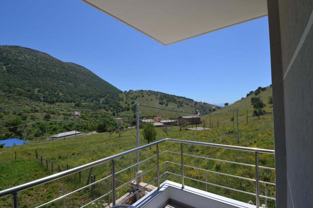 Bujtina Eleni Hotel Himara Kültér fotó