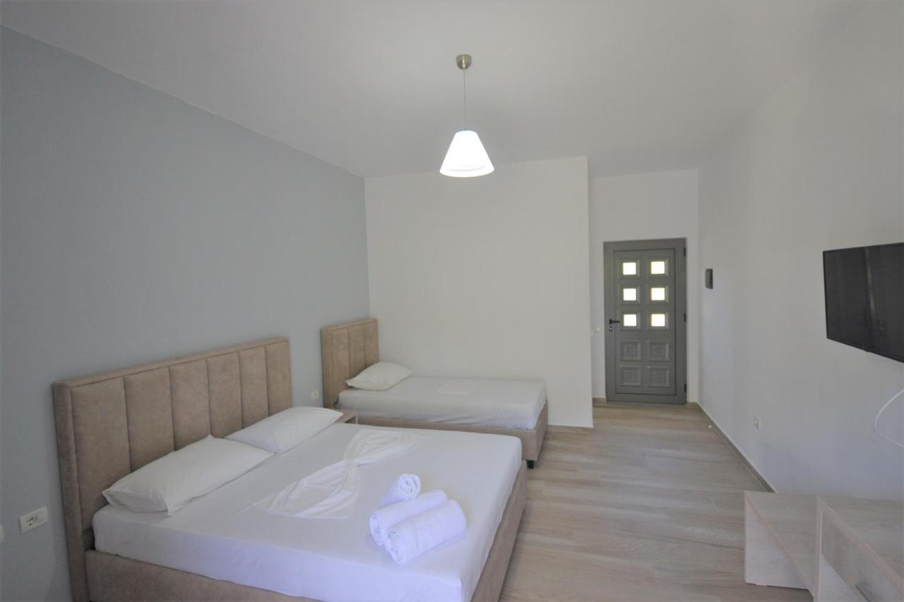 Bujtina Eleni Hotel Himara Kültér fotó