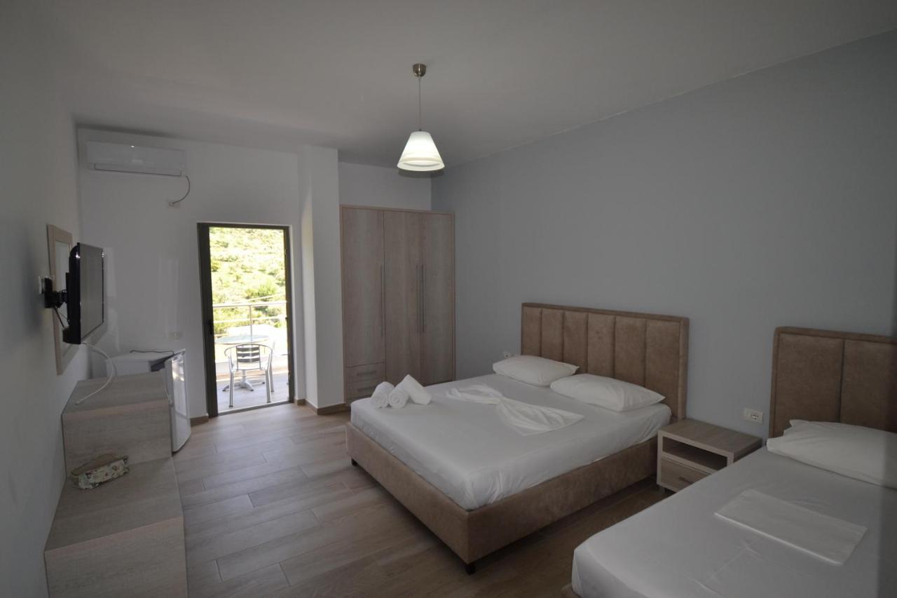 Bujtina Eleni Hotel Himara Kültér fotó