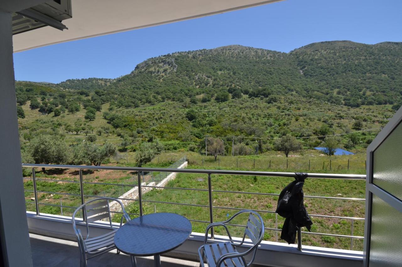 Bujtina Eleni Hotel Himara Kültér fotó